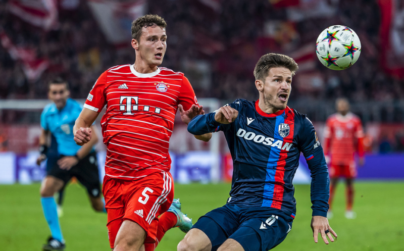 Bayern Pavard Pilař