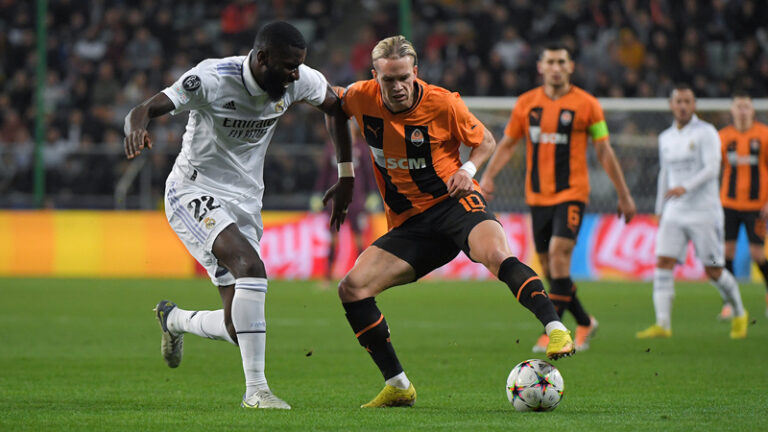 Rüdiger by neměl hrát, otazník u Núñeze. Jak nastoupí Liverpool a Real Madrid?