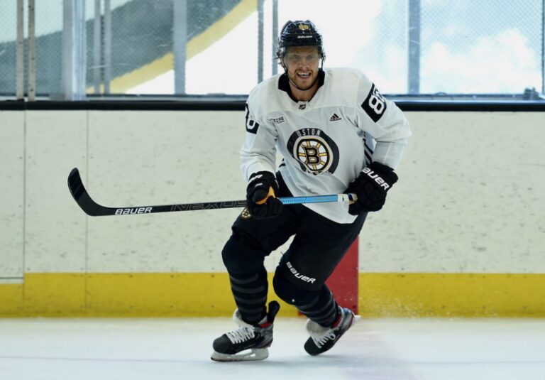 Velká pocta! Pastrňák a Krejčí mezi legendami, dostali se do týmu století Bostonu Bruins