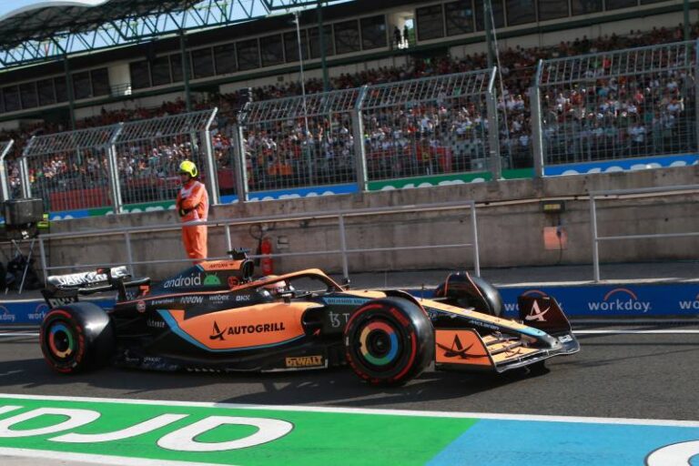 McLaren překonal rekord nejrychlejšího pit stopu Formule 1! Zastávka Daniela Ricciarda netrvala ani dvě vteřiny