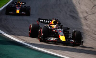 Verstappen-a-Perez-Red-Bull-Racing