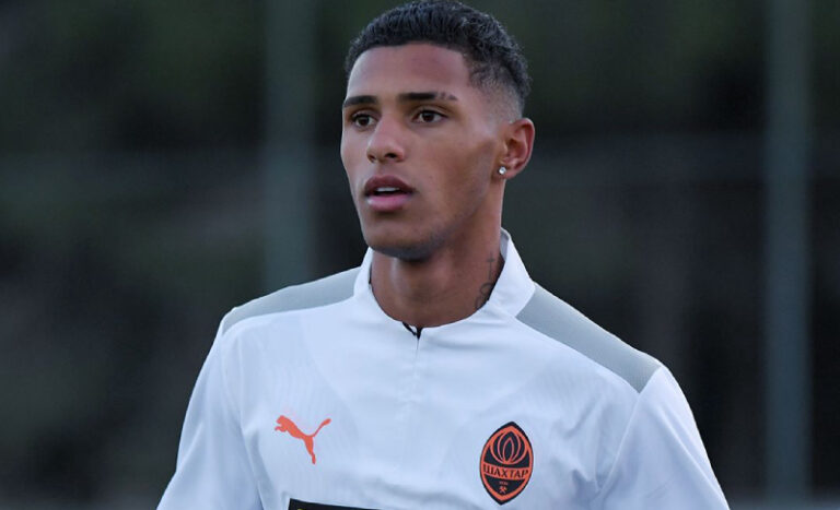 Před rokem se bál na Ukrajině o život, teď jej možná čeká debut za Real Madrid