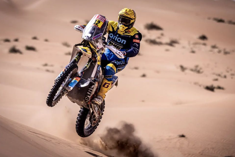 Dakar?  Questa è una questione molto costosa!  Il numero è di milioni, afferma il motociclista ceco Michek.  Quanto pagherai in totale?