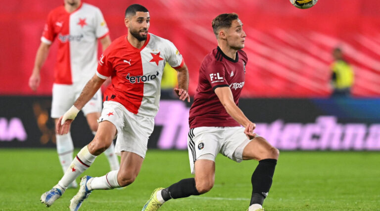 Očekávání se nenaplnila! Slavii opouští další hráč. Míří do klubu, který vychoval Juda Bellinghama