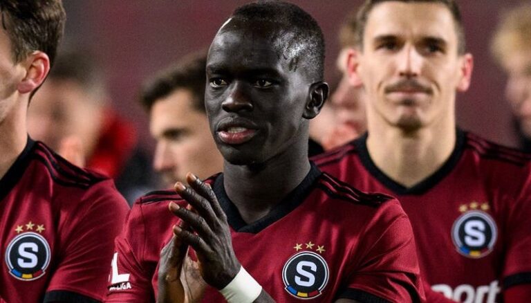 Mabil má po konci ve Spartě nového nápadníka! V klubu má nahradit odcházejícího ostrostřelce