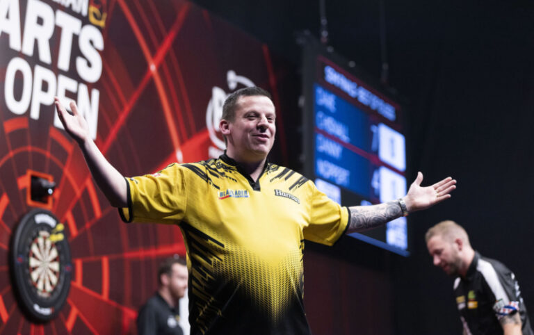 Osmou šipkařskou European Tour ovládl Angličan Chisnall. První nasazený Humphries se nedostal ani do osmifinále!