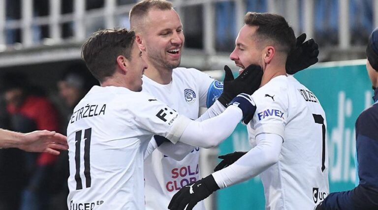 Michal Kadlec po sezoně ukončí kariéru. Co během ní dokázal?