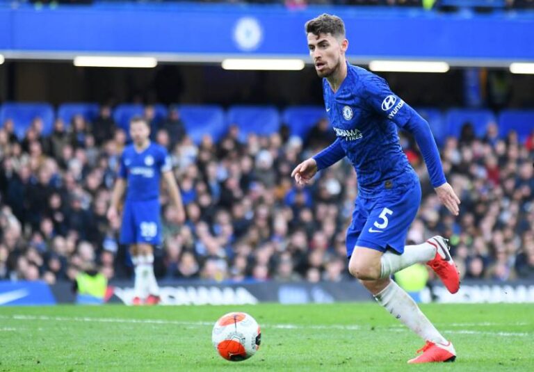 Jorginho prozradil, proč odešel z Chelsea do Arsenalu. Dotáhne Gunners k titulu v Premier League?
