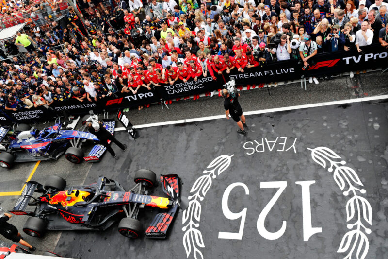 Památné momenty F1: VC Německa 2019 závodem desetiletí, který se změnil v noční můru Mercedesu