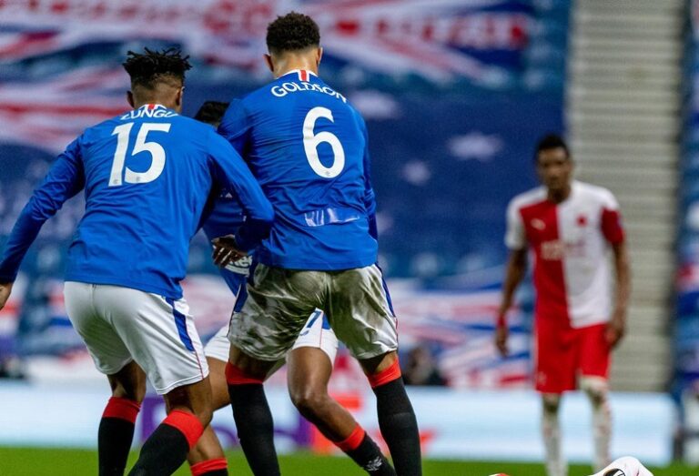 VIDEO: Neférové gesto útočníka Rangers! Po ošetření nenechal soupeře vrátit míč, místo toho skóroval