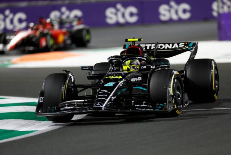 Šéf Mercedesu Toto Wolff: Jestli naše auto bude vypadat jako Red Bull? Je mi to jedno, změny musí přijít!