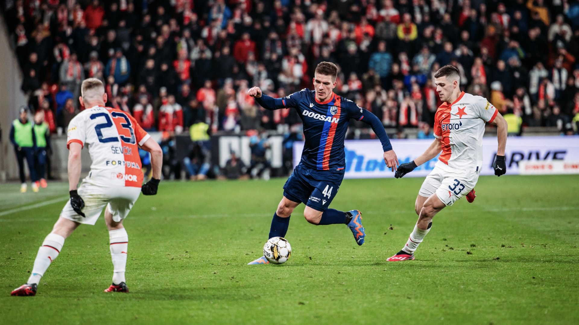 Pardubice na poslední chvíli mohutně posilují! Vedle talentu ze Sparty řeší i příchod hráče Viktorie Plzeň