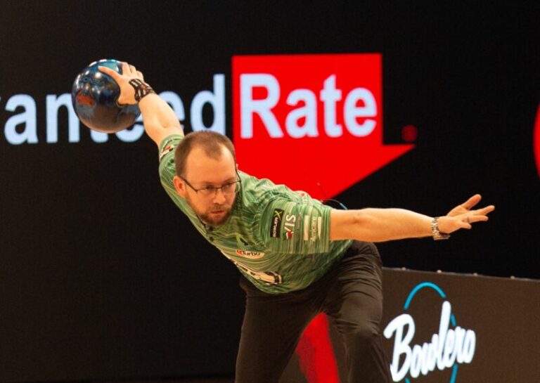 Bowler Tackett má dvacátý profesionální titul, z Čechů nejlepší navrátilec do PBA