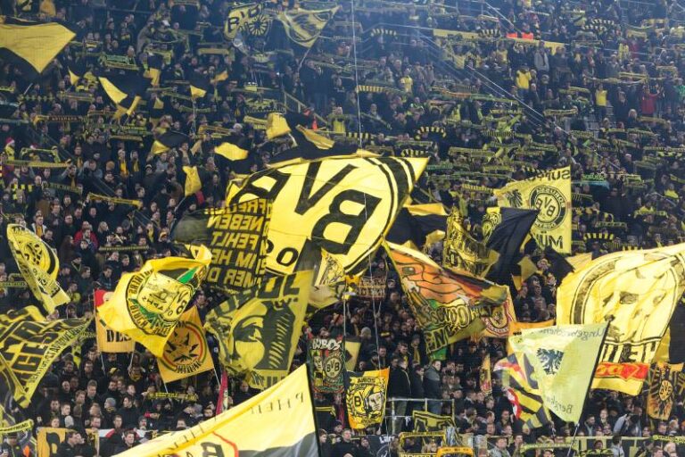 Na jedné straně slzy a dojetí, na druhé hrdost a věrnost! Dortmund opět ukázal, že má jedny z nejlepších fanoušků na světě!