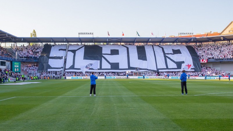 Slavia fanoušci choreo