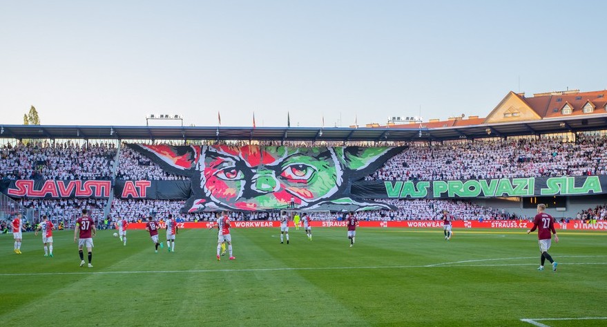 Slavia fanoušci choreo