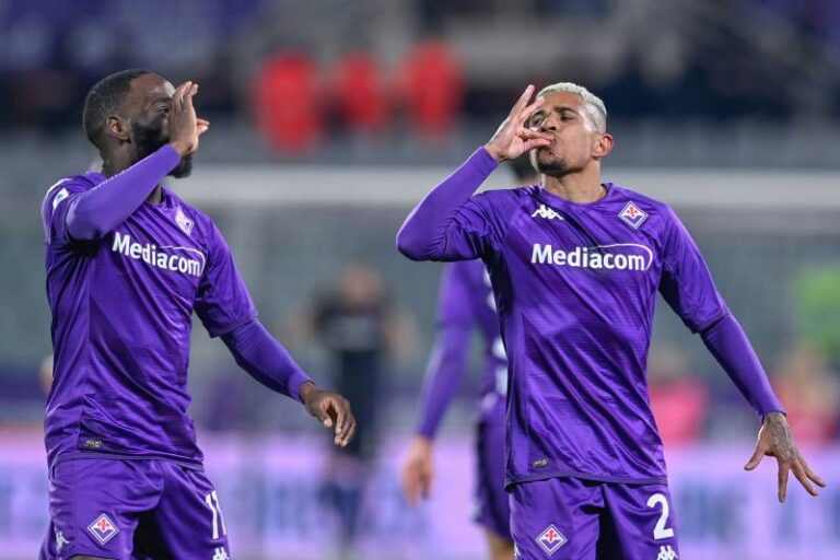 Už máme seznam penaltových střelců? Radši dostat Liverpool než houževnatou Plzeň. Fanoušci Fiorentiny reagují na vystoupení svého týmu v Česku