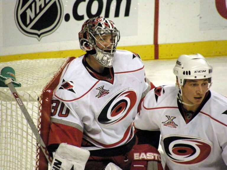 VIDEO: Pamatujete? František Kaberle přesně před 17 lety tímto gólem vystřelil Carolině první Stanley Cup