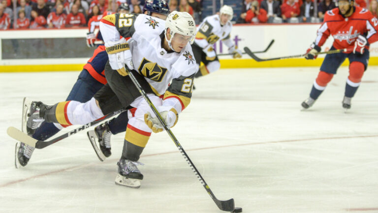 Golden Knights porazili Panthers v prvním finále 5:2. Florida nezvládla třetí třetinu