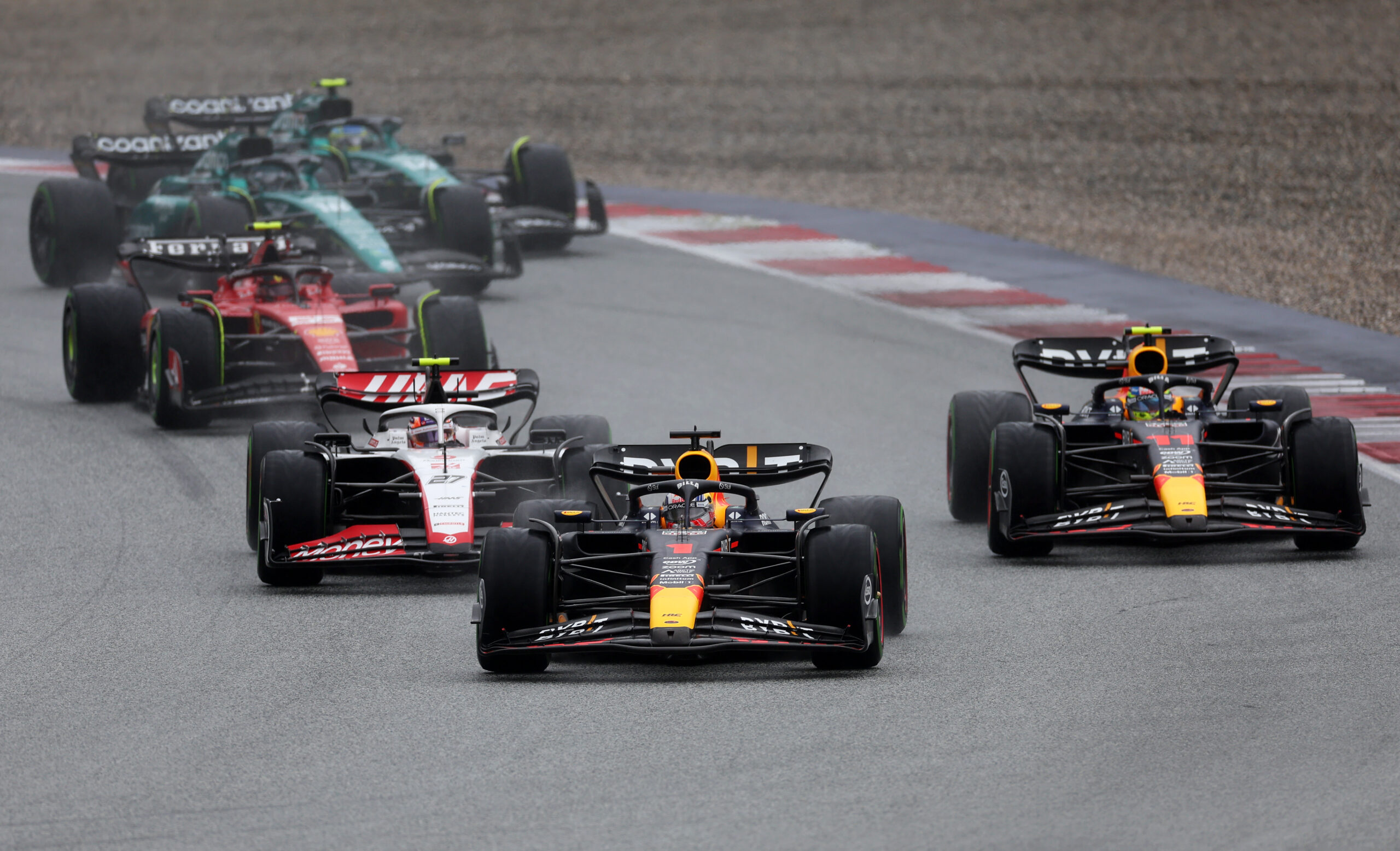 Red Bull Ring svědčí Red Bullům! Sprint v rakouském dešti ovládl Verstappen