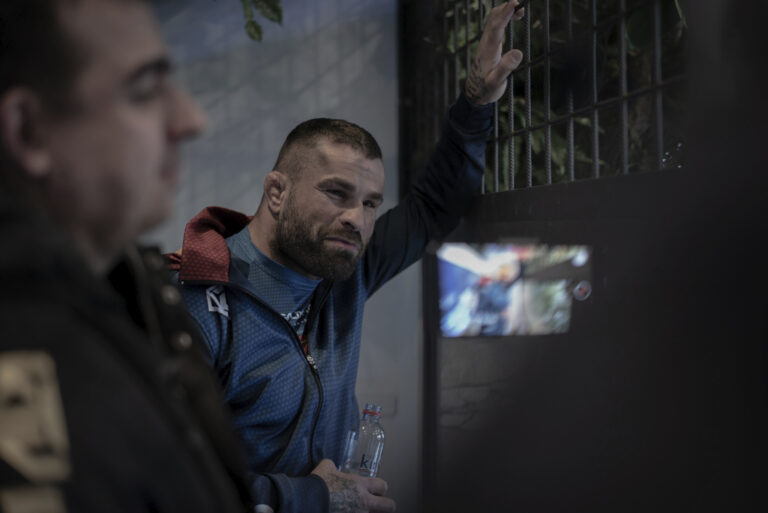 Rod Kotlárů proti Vémolovi? Promotér Clash of the Stars Le Sy se nevzdává a ve své stáji má již třetího nositele tohoto příjmení
