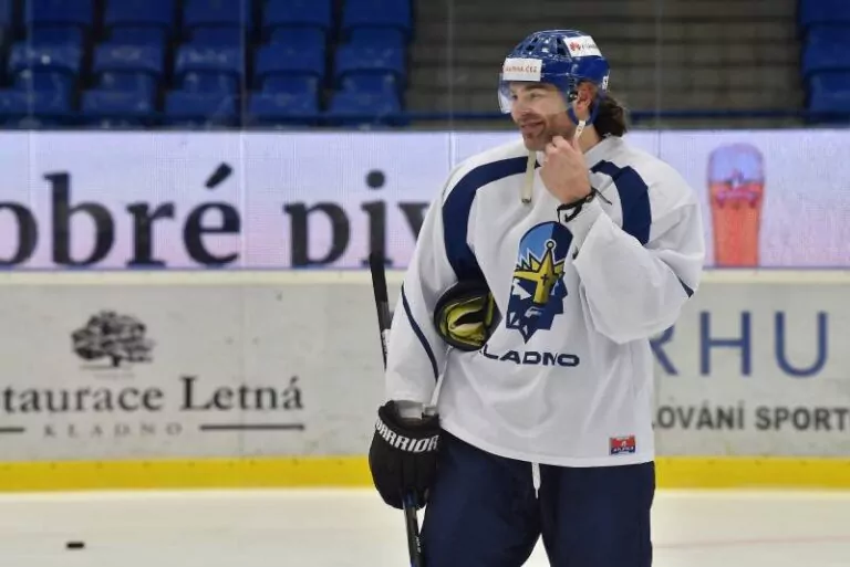 Jágr v Edenu? Než začnu hrát za Kladno, tak budu asi hrát za Slavii, překvapila legenda. Sešívaní o ničem neví