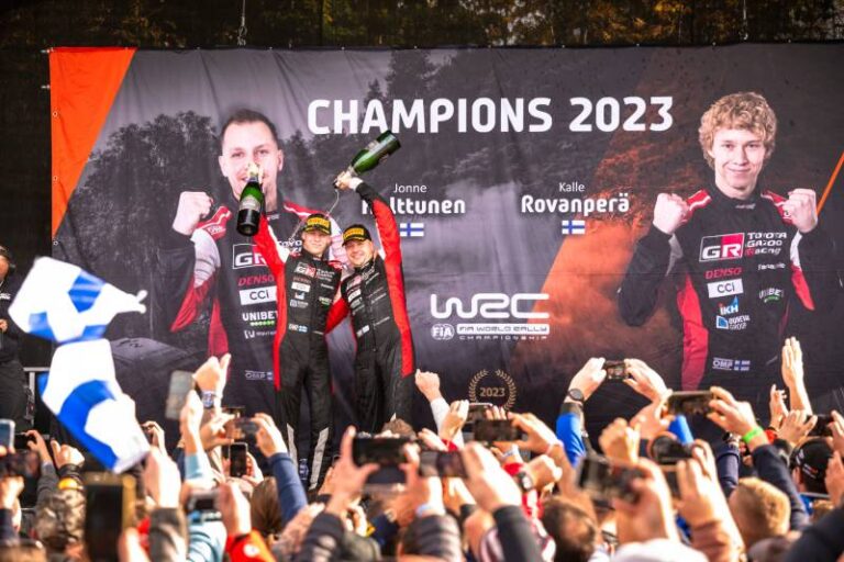 Rovanperä to opět dokázal! Finský závodník obhájil titul ve WRC. Čech Erik Cais dosáhl na skvělý výsledek