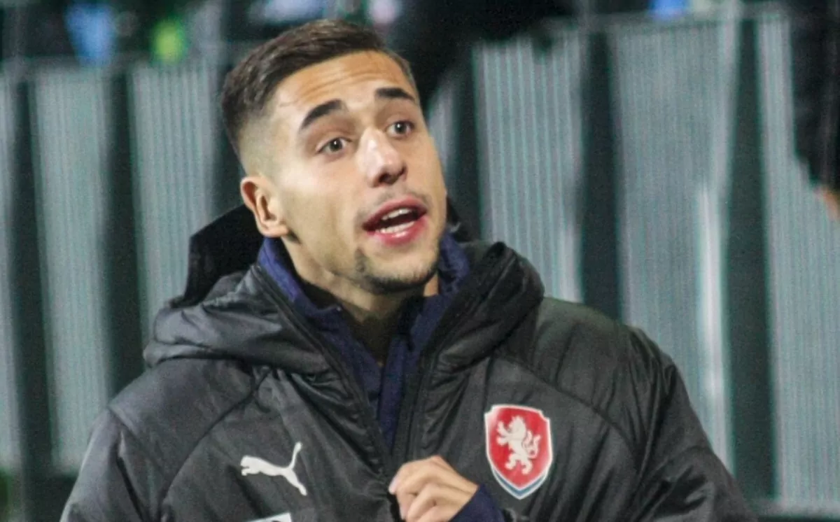 Raketový start a pak už nic. Ondřej Lingr prožívá ve Feyenoordu herní půst a poslední tři utkání neodehrál jedinou minutu
