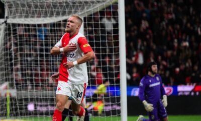 SK Slavia Praha, Mick van Buren