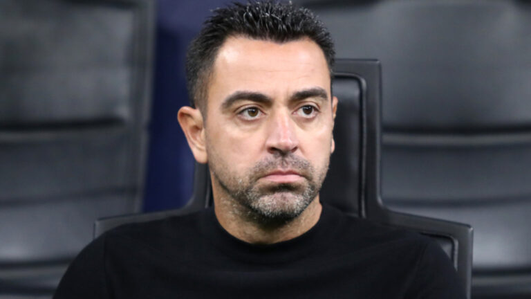 Xavi promluvil o krutém vyhazovu z Barcelony, návratu se nebrání. Vrátil jsi nám víru, reaguje jedna z hvězd na smutné loučení