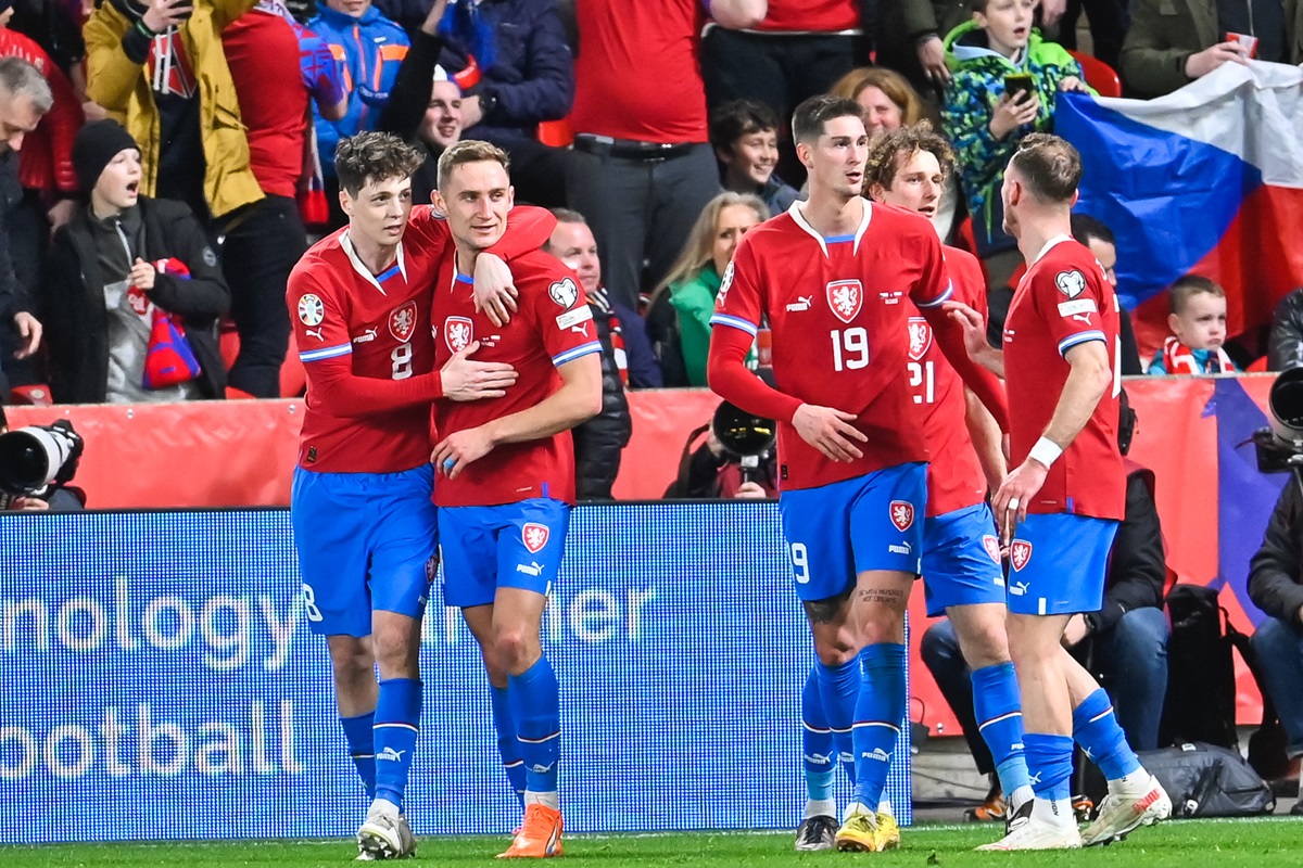 Jaká by mohla být nejhratelnější skupina pro Čechy na EURO? A jak by vypadala skupina smrti?