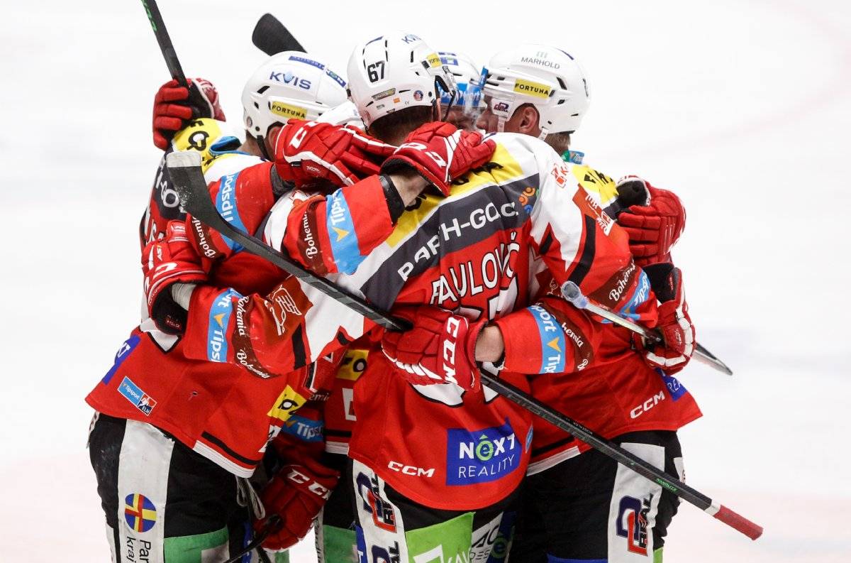 Pardubice potvrdily roli favorita, v domácím prostředí skolil Plzeň hattrickem Jan Mandát