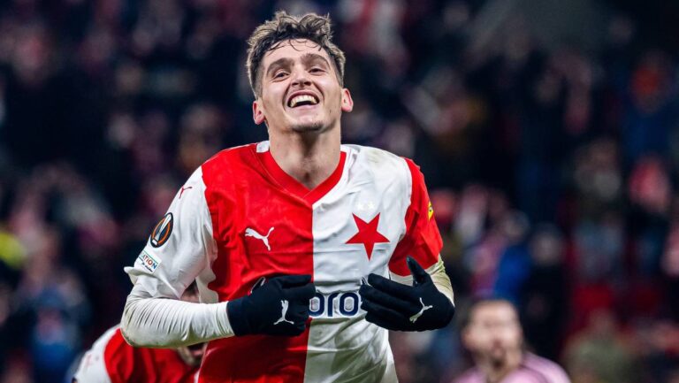 Slavia vyhrála v Teplicích 2:1 po dvou gólech Mojmíra Chytila