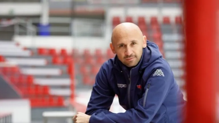 Hokejový Motor České Budějovice pozval své fanoušky do biografu. Jiří Šimánek vyprávěl pikantní historky