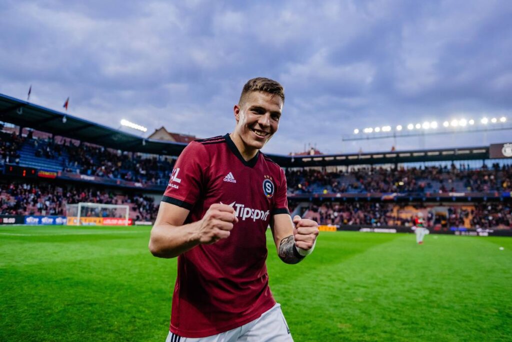 Vydra, Sparta