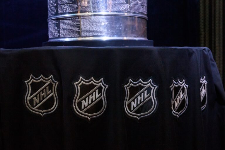 Nathan MacKinnon důrazně odpověděl Kucherovovi! Pěti body řídil demolici Capitals