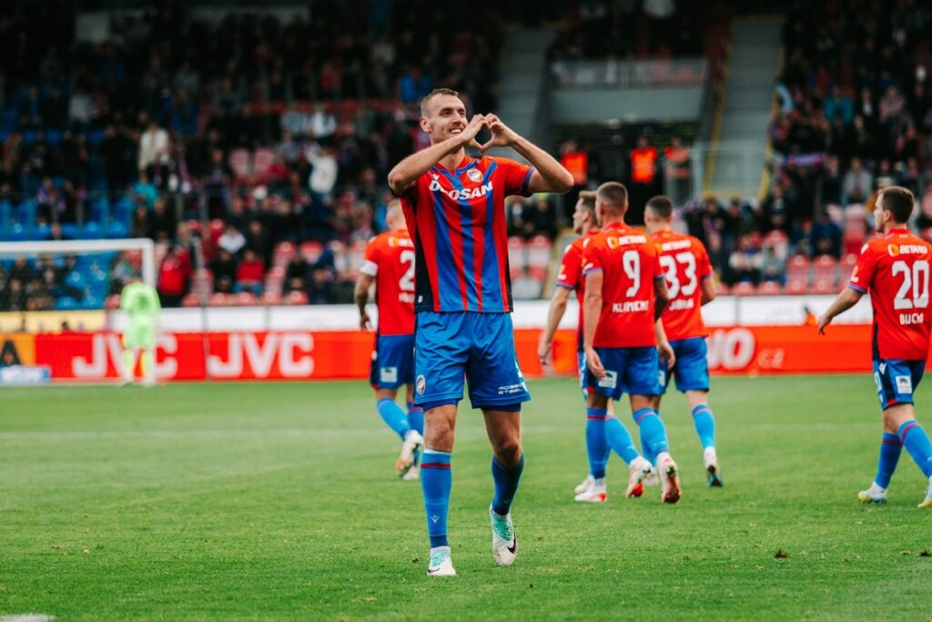 tomas chory, viktoria plzen