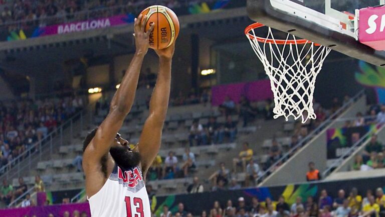 Projdou konečně přes první kolo? Clippers přivádějí Beala, doplní veteránský supertým
