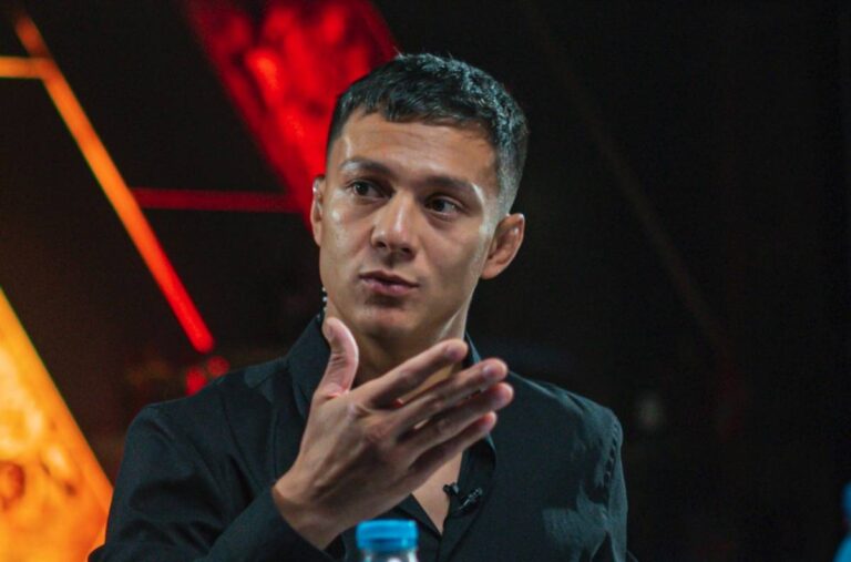 Promotér Clash of the Stars Le Sy: Zpětně se dají vymáhat různé věci, smlouva je postavená dobře. Už jsme dávali i pokuty