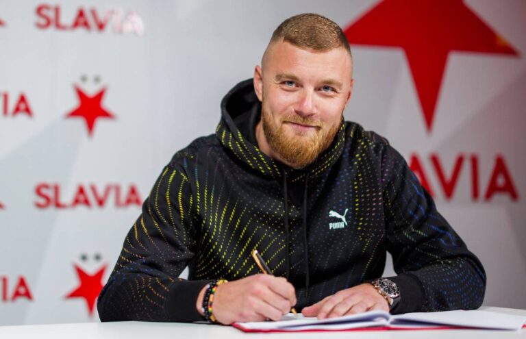 Komentář: Slavia zatím posiluje podivně. Potřebné pozice s otazníkem