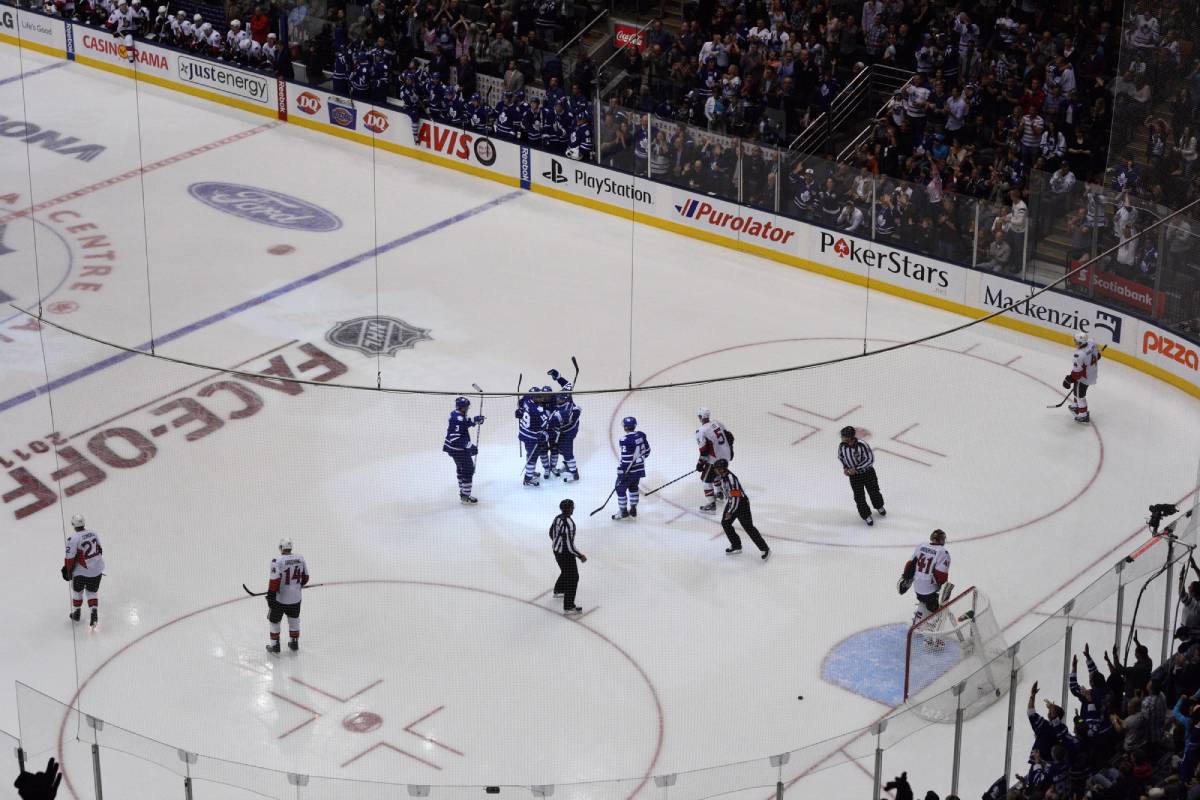 Nylander dostal v Torontu největší smlouvu v historii klubu! Hvězdný Švéd podepsal na 8 let, vydělá si ohromný balík peněz