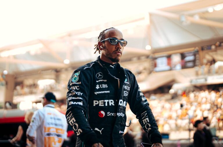 Kolik vydělávají jezdci F1: Kompletní přehled platů