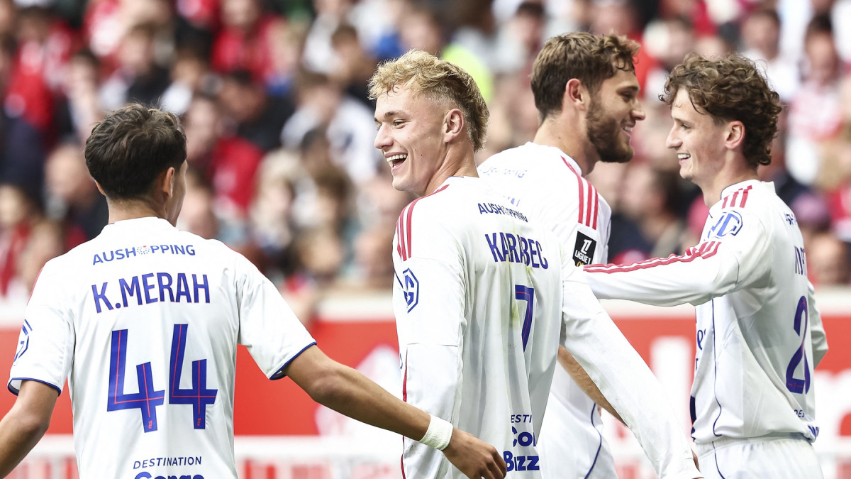 Adam Karabec Olympique Lyon