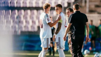 Z nechtěného lídrem. Karabec převzal ve Spartě kapitánskou pásku, fanoušci tleskají i pochybují