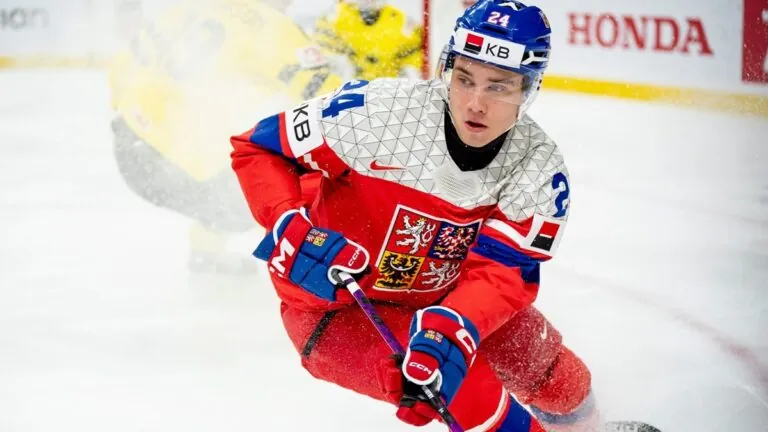 Návrat ve velkém stylu. Adam Novotný po přesunu z Vancouveru v OHL absolutně dominoval