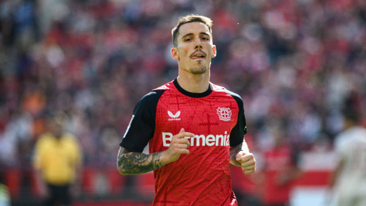 Alejandro Grimaldo Bayer Leverkusen