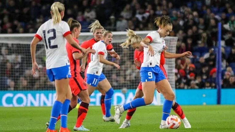 Významná česká stopa v historii tureckého giganta. Stašková vstřelila první gól Galatasaraye v Lize mistryň, debaklu nezabránila