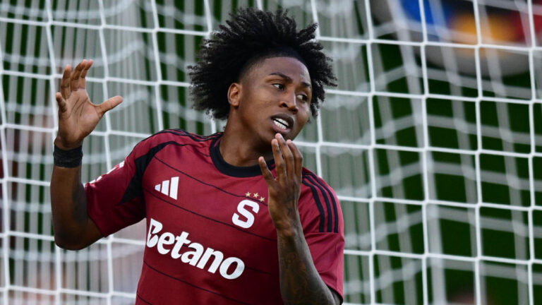 Preciado překvapil Varšavu. Sparta se na Legii dostala do vedení po krásné ráně Ekvádorce