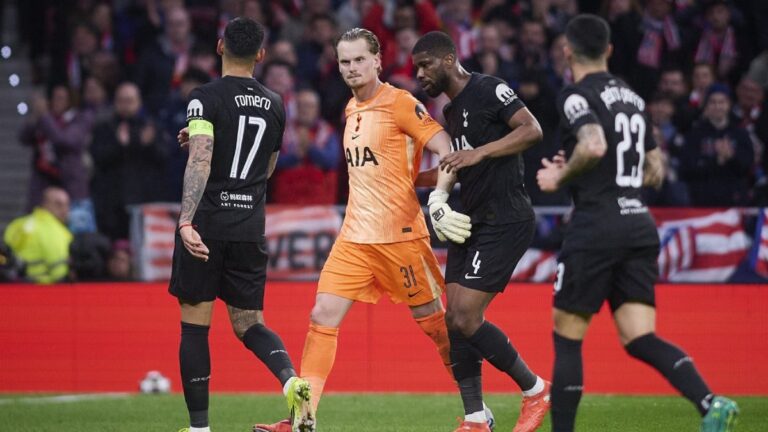 Courtois: Psal jsem Kinskému, abych ho podpořil. Žádám o to i Tottenham a jeho spoluhráče