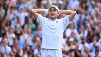 Co jsem to udělal? Britský outsider nevěřil senzačnímu postupu do čtvrtfinále Wimbledonu
